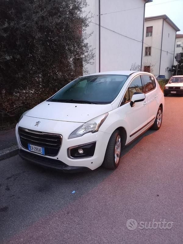 Usata Peugeot 3008 115 CV (84 kW) 2015 Bianco Station wagon