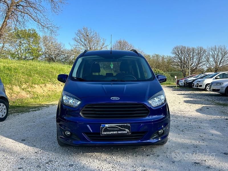 Usata Ford Tourneo Courier 90 CV (66 kW) 2018 Blu Monovolume