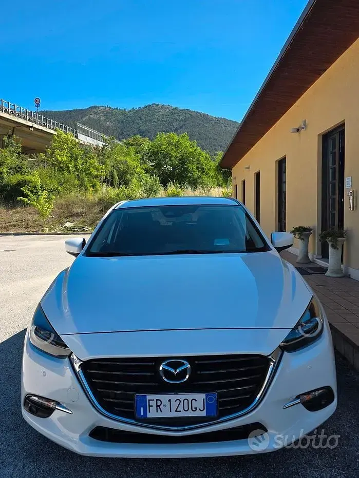 Usata Mazda 3 Exceed 150 CV (110 kW) 2018 Bianco Berlina