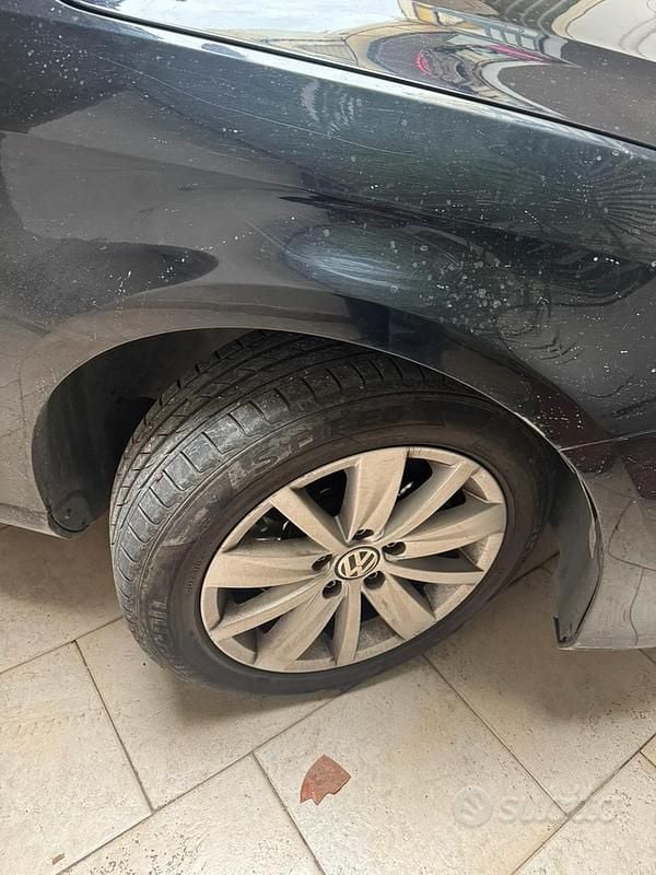 Usata VW Passat 105 CV (77 kW) 2014 Nero Station wagon