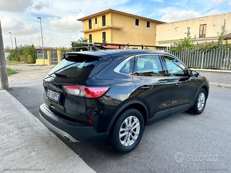 Usata Ford Kuga Titanium 120 CV (88 kW) 2020 Nero SUV