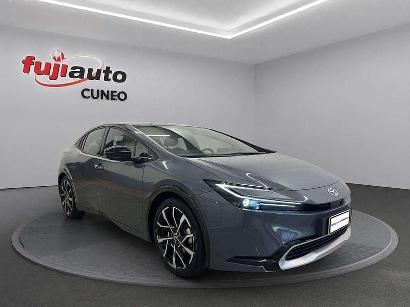 Usata Toyota Prius Lounge 223 CV (164 kW) 2023 Ash grey Berlina