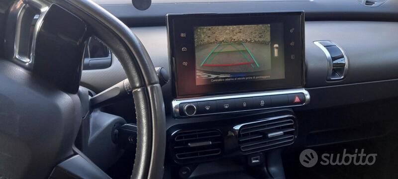 Grigio Usata 2017 Citroën C4 Cactus Due volumi | 7800 € (Buon prezzo) - Immagine 1/4