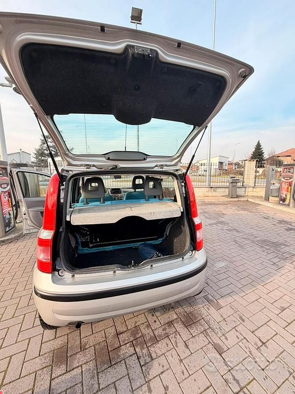 Usata Fiat Panda Dynamic 60 CV (44 kW) 2004 Grigio Utilitaria
