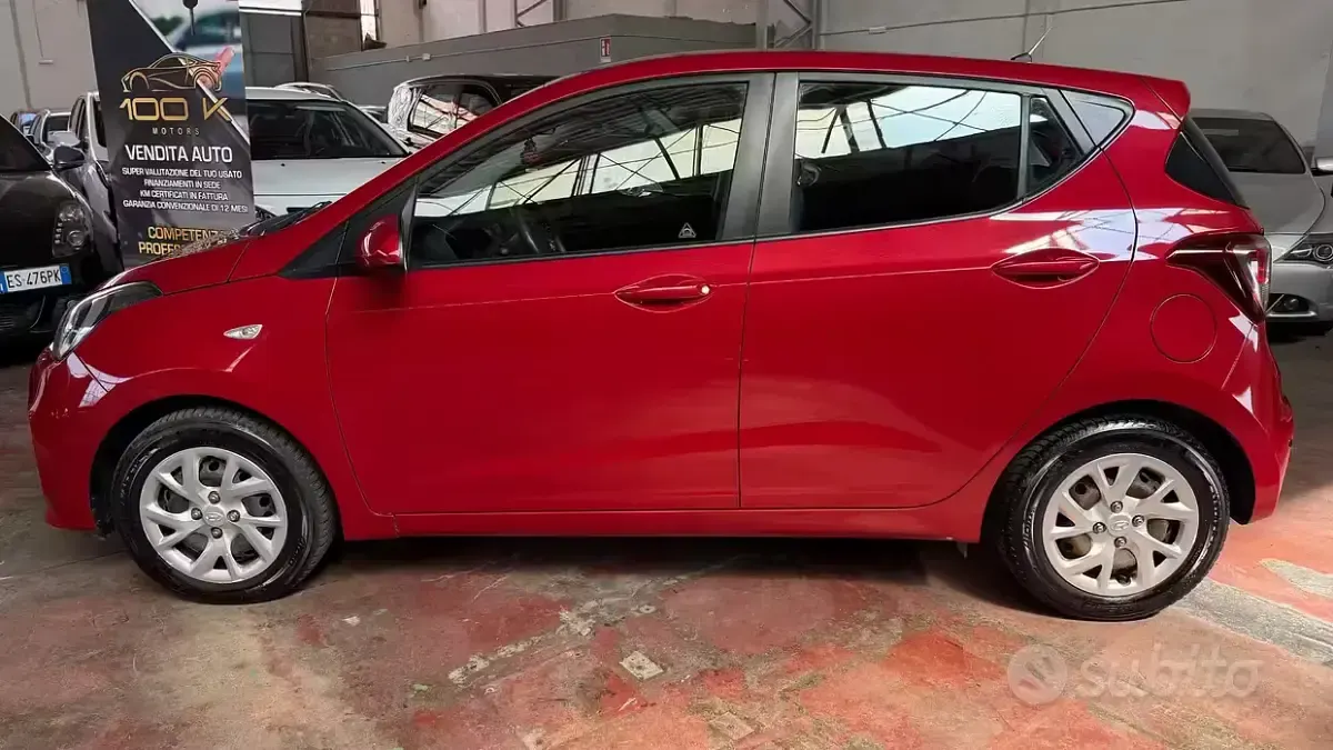 Używany Hyundai i10 66 KM (48 kW) 2017 Czerwony Hatchback