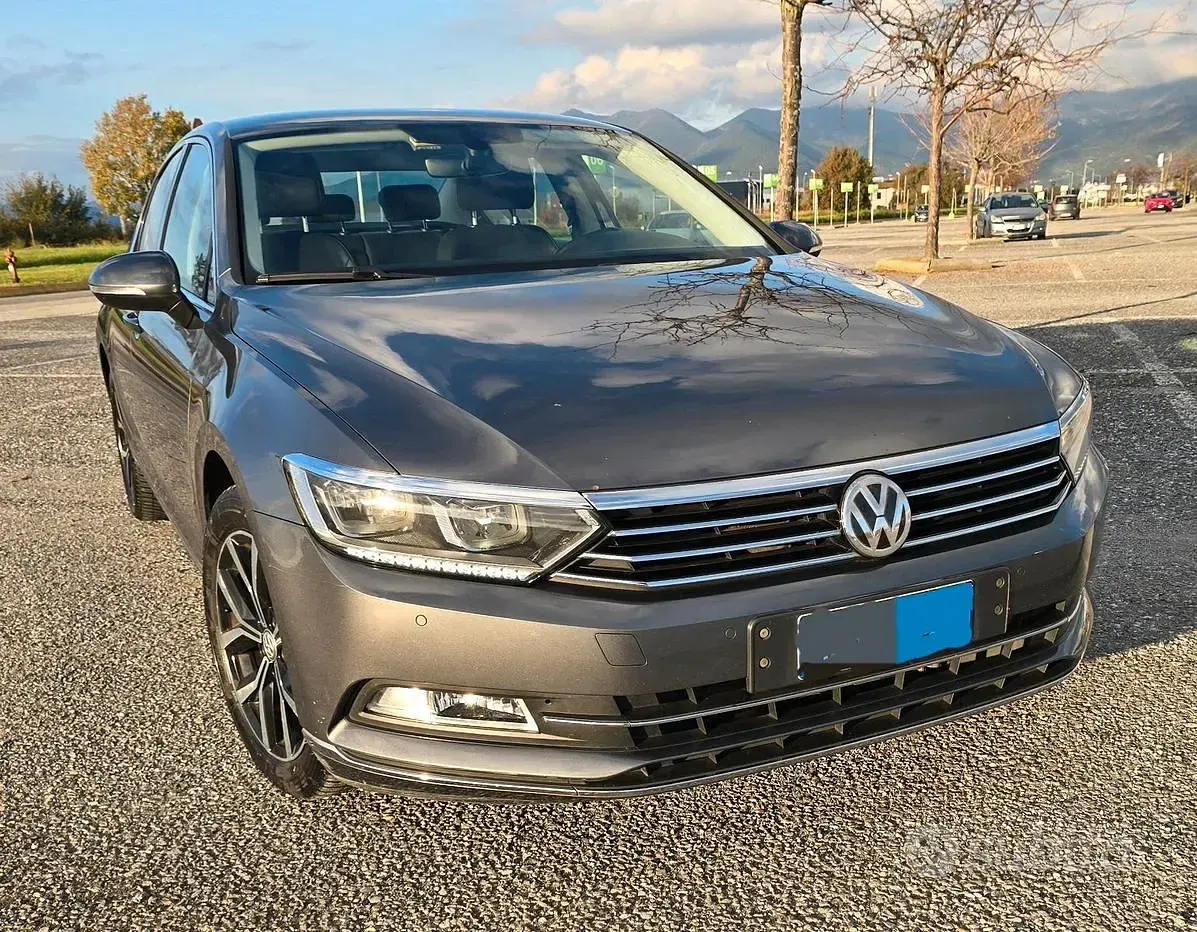 Usata VW Passat 150 CV (110 kW) 2017 Grigio Berlina
