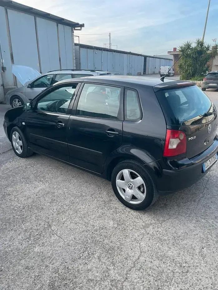 Usata VW Polo 75 CV (55 kW) 2002 Nero Utilitaria