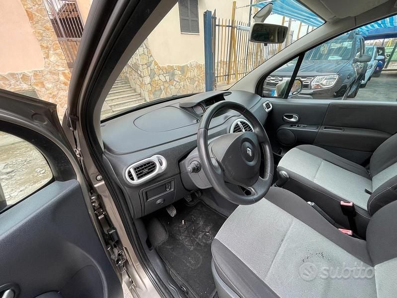 Usata Renault Modus 85 CV (62 kW) 2008 Marrone Monovolume
