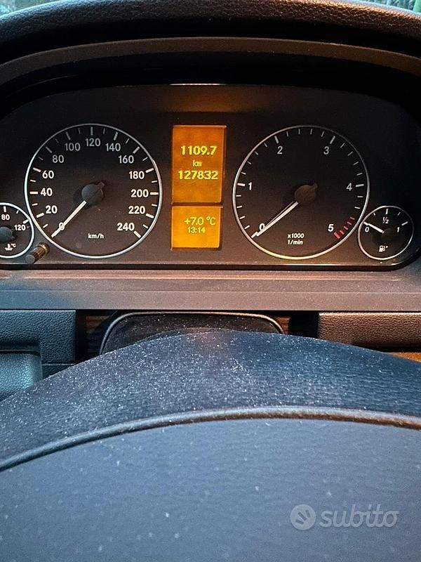 Usata Mercedes A160 90 CV (66 kW) 2009 Nero Monovolume