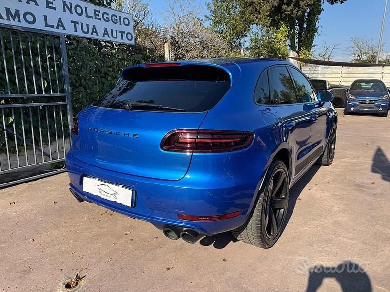 Usata Porsche Macan Sport 265 CV (194 kW) 2017 Azzurro SUV