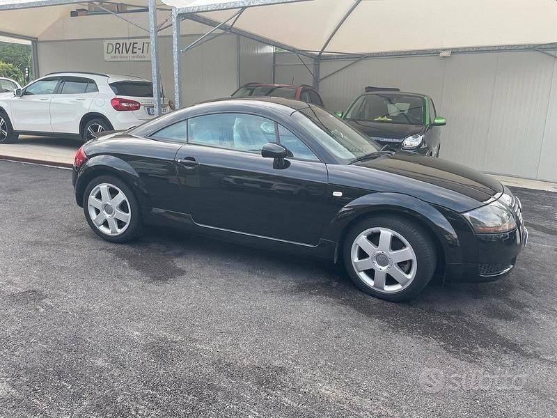 Usata Audi TT 225 CV (165 kW) 2000 Nero Coupé