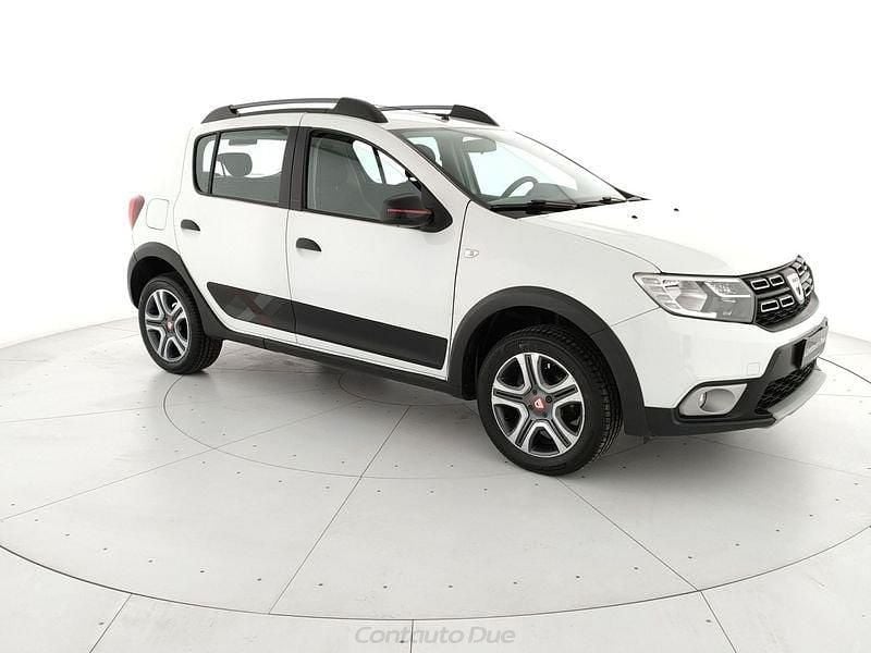 Usata Dacia Sandero Stepway 90 CV (66 kW) 2019 Bianco Utilitaria