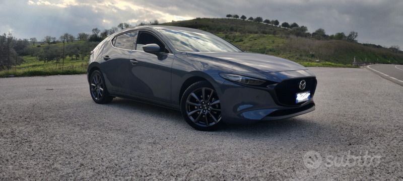 Usata 2022 Mazda 3 Exclusive Tre volumi | 23.500 € (Cara) - Immagine 1/4