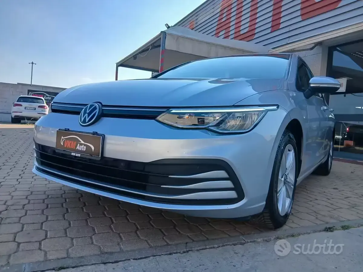 Usata VW Golf VIII 116 CV (85 kW) 2022 Grigio Berlina