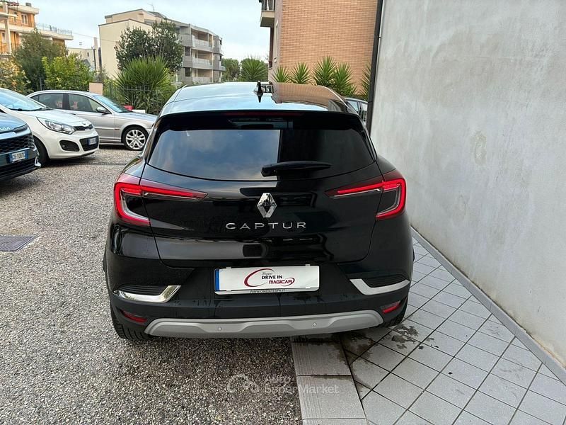 Usata Renault Captur Techno 91 CV (66 kW) 2024 Nero SUV
