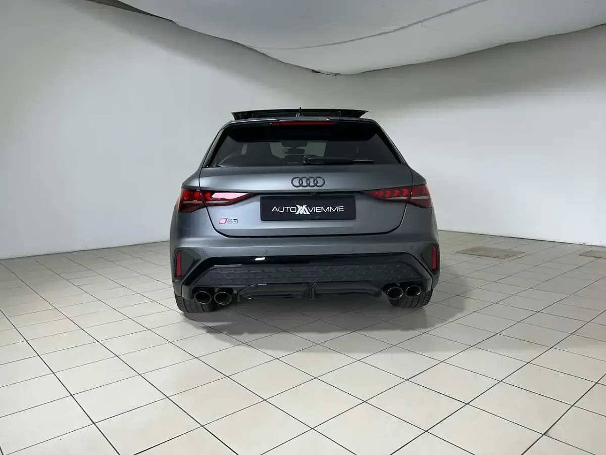 Usata Audi S3 Ambiente 333 CV (244 kW) 2025 Grigio daytona effetto opaco Berlina