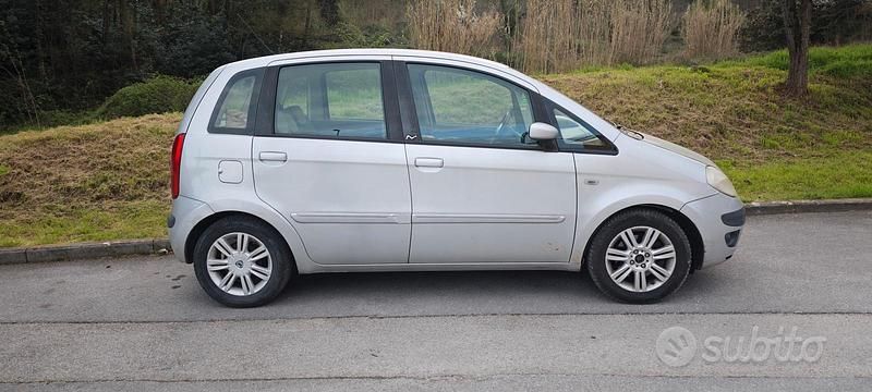 Usata Lancia Musa 90 CV (66 kW) 2007 Monovolume