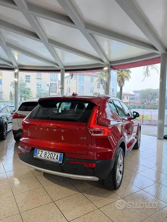 Usata Volvo XC40 R-Design 150 CV (110 kW) 2020 Rosso SUV