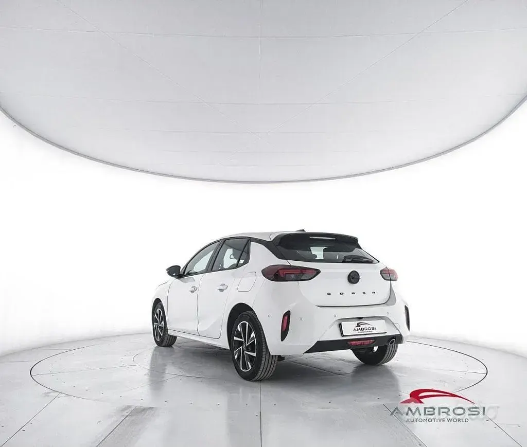 Usata Opel Corsa S 101 CV (74 kW) 2025 Nero Utilitaria