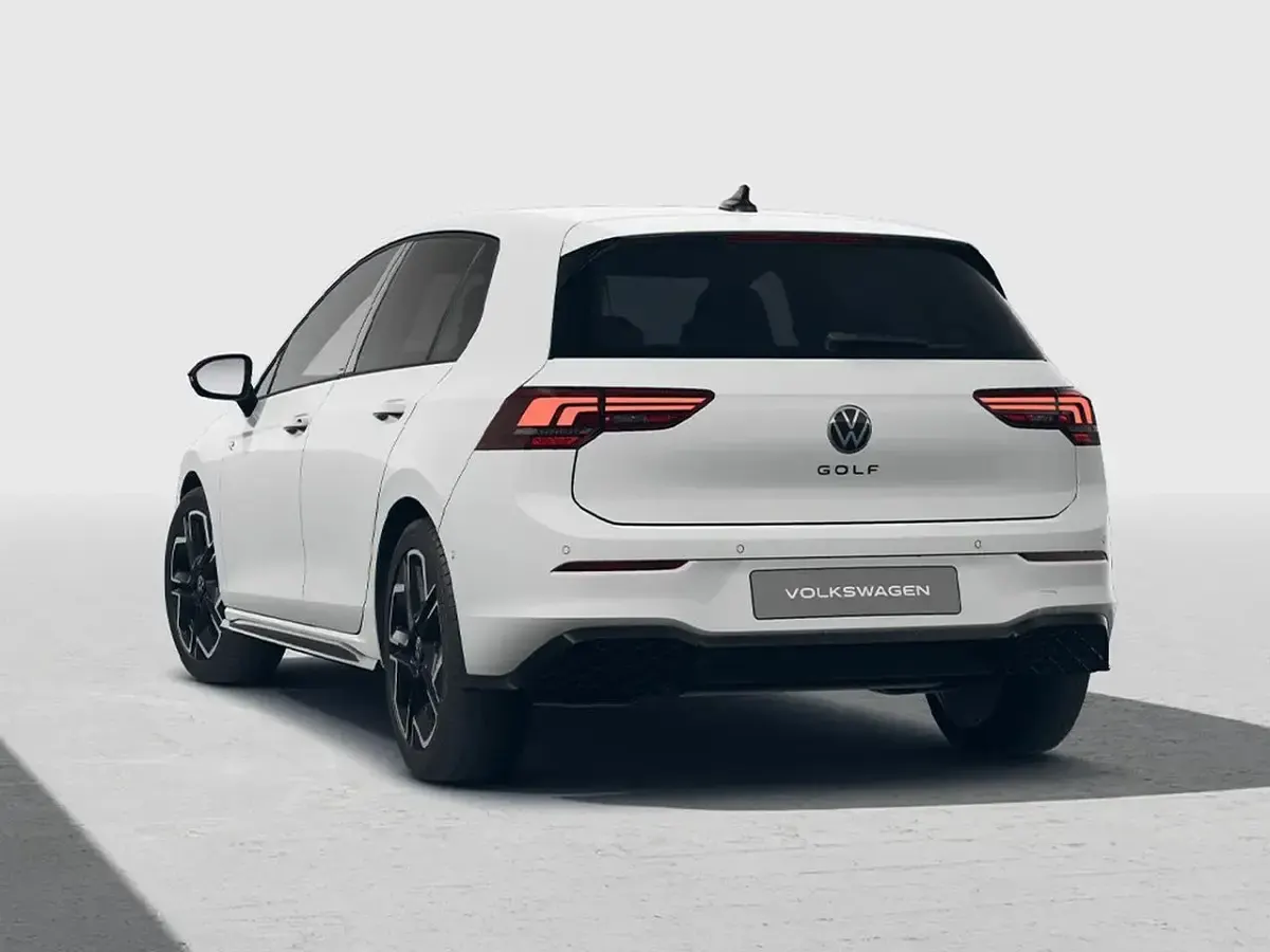 Nuova VW Golf VIII R-line Plus 149 CV (109 kW) 2026 Bianco Berlina