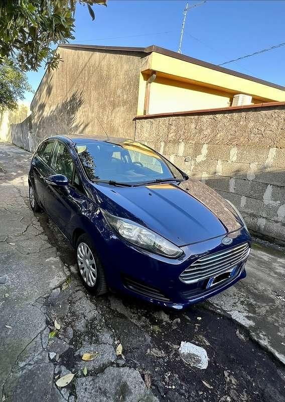 Usata Ford Fiesta 75 CV (55 kW) 2013 Utilitaria