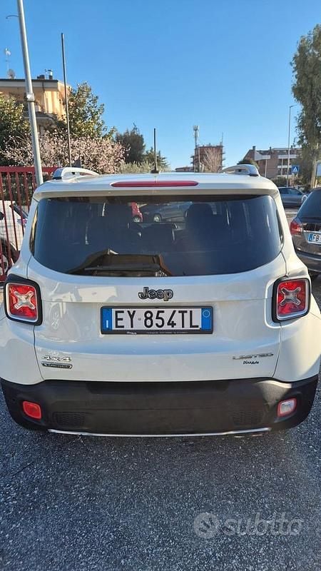Usata Jeep Renegade Trailhawk 170 CV (125 kW) 2015 Bianco SUV