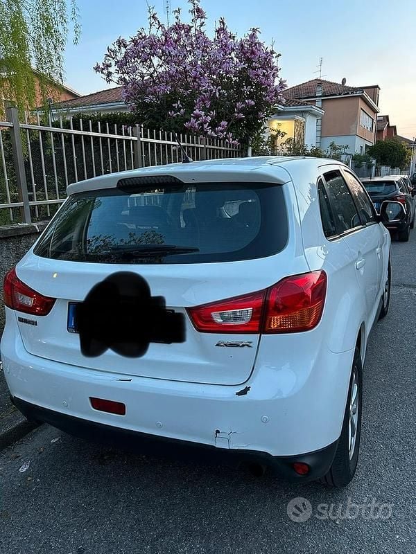 Usado Mitsubishi ASX 116 CV (85 kW) 2015 Blanco SUV
