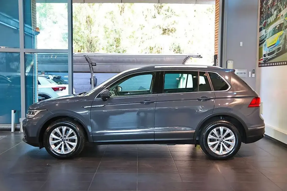 Usata VW Tiguan Life 150 CV (110 kW) 2022 Grigio SUV