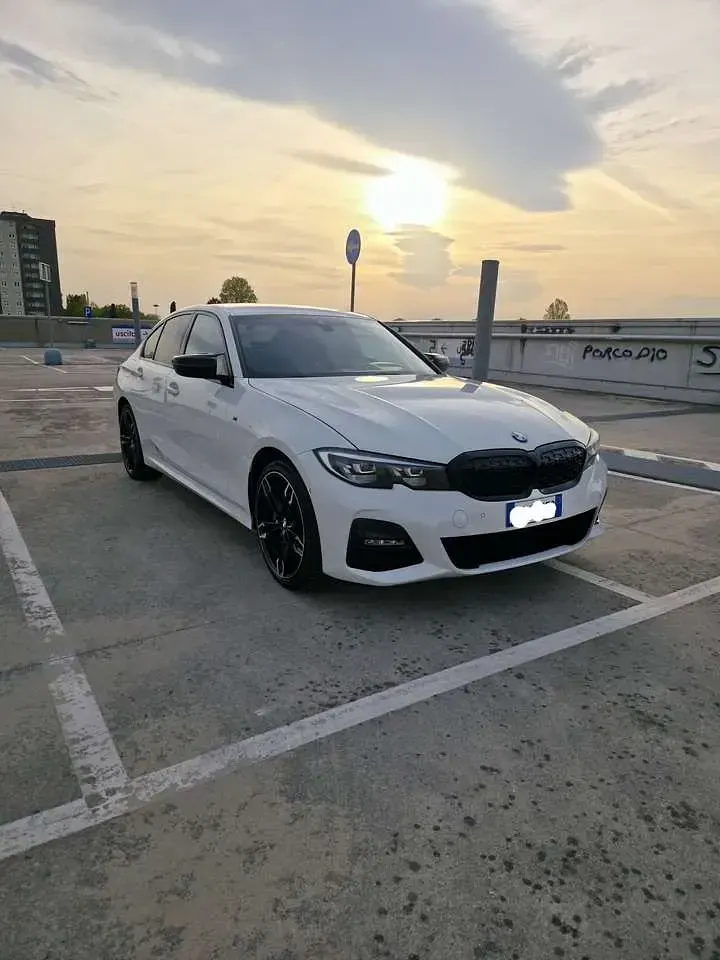 Usata BMW 330 M Sport 184 CV (135 kW) 2020 Bianco Berlina