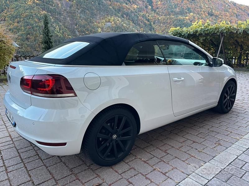 Usata VW Golf Exclusive 105 CV (77 kW) 2011 Cabrio