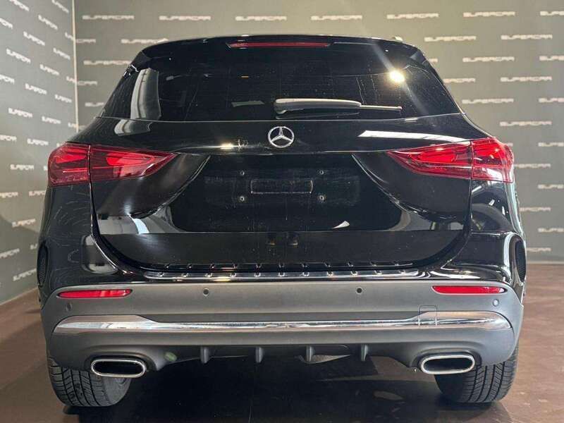 Usata Mercedes GLA200 AMG Line Premium 150 CV (110 kW) 2023 Nero SUV