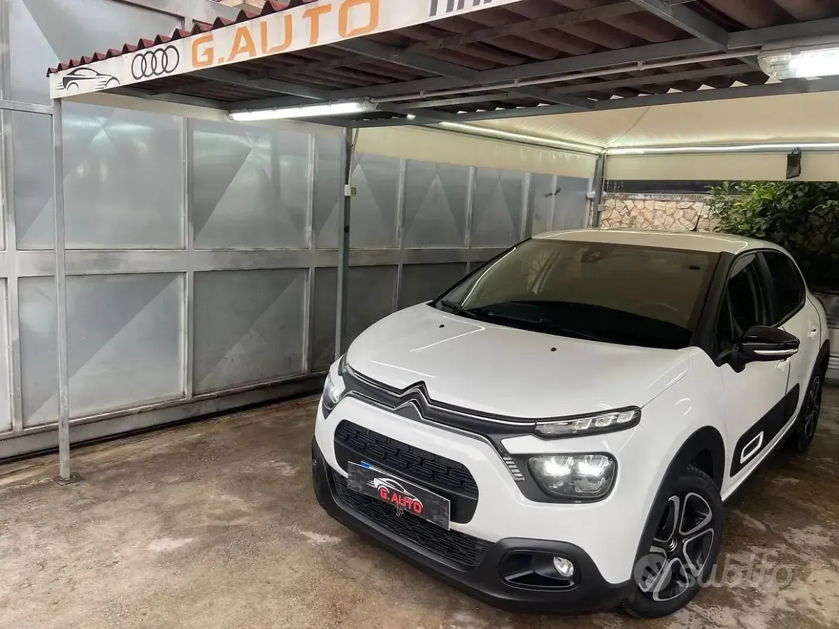 Usata Citroën C3 Shine 102 CV (75 kW) 2022 Bianco Utilitaria
