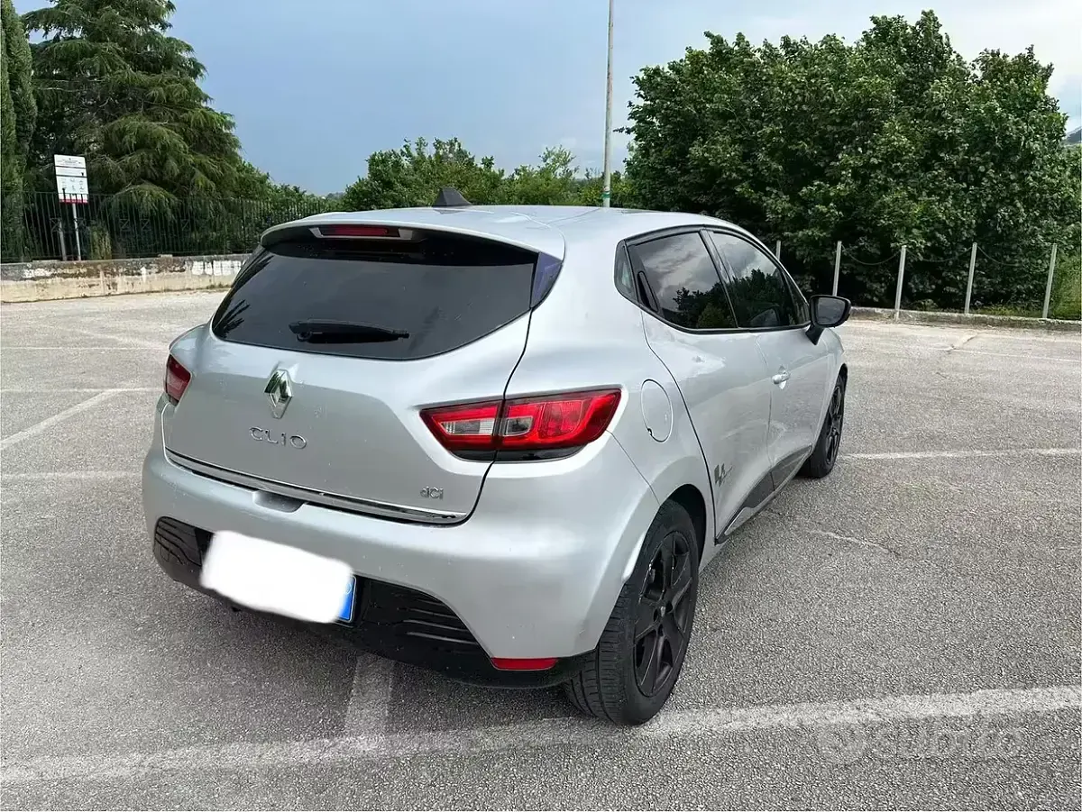 Usata Renault Clio IV 75 CV (55 kW) 2016 Grigio Berlina