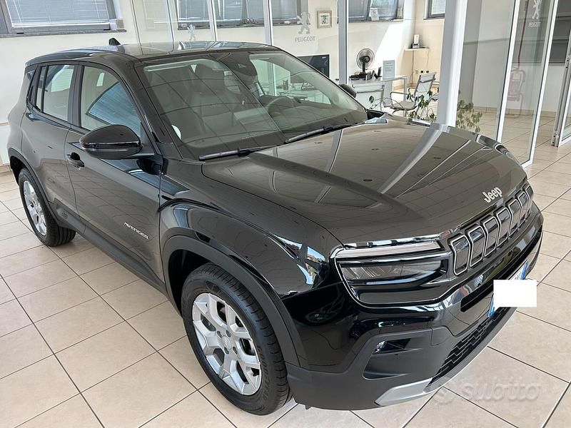 Usata Jeep Avenger Altitude 101 CV (74 kW) 2024 Nero SUV