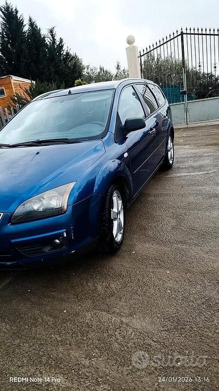 Usata Ford Focus 90 CV (66 kW) 2007 Blu Station wagon
