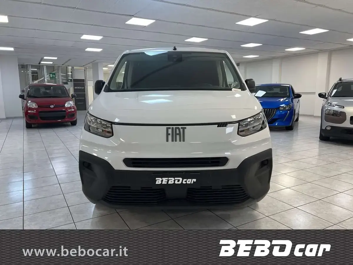 Usata Fiat Doblò 102 CV (75 kW) 2024 Bianco Monovolume