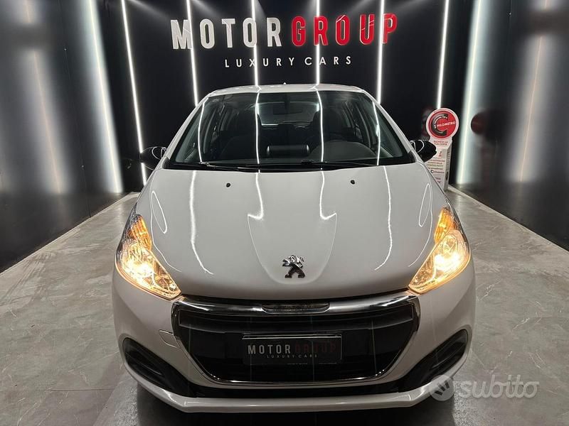 Usata Peugeot 208 Allure 102 CV (75 kW) 2019 Bianco Utilitaria
