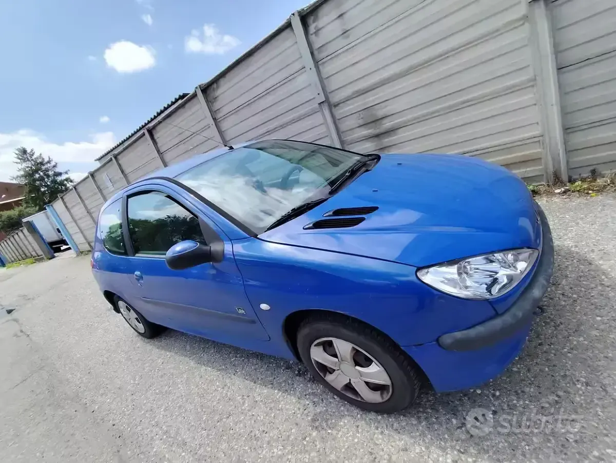 Usata Peugeot 206 60 CV (44 kW) 2004 Berlina