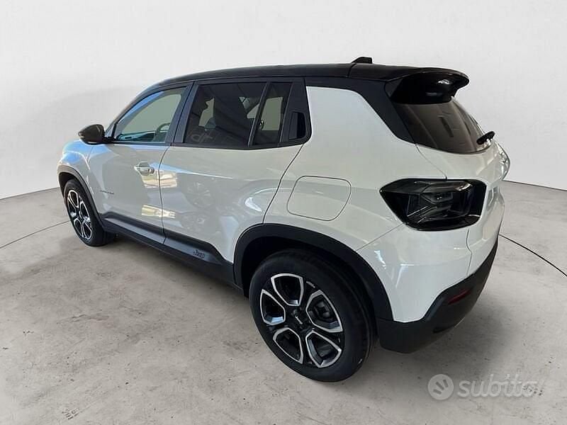 Nuova Jeep Avenger Summit 100 CV (73 kW) 2025 Bianco SUV