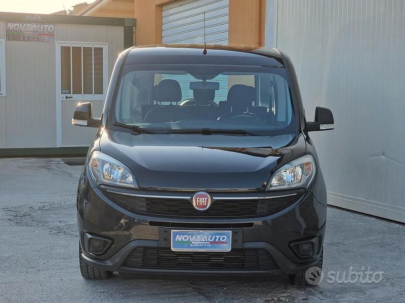 Usata Fiat Doblò 120 CV (88 kW) 2016 Nero Monovolume