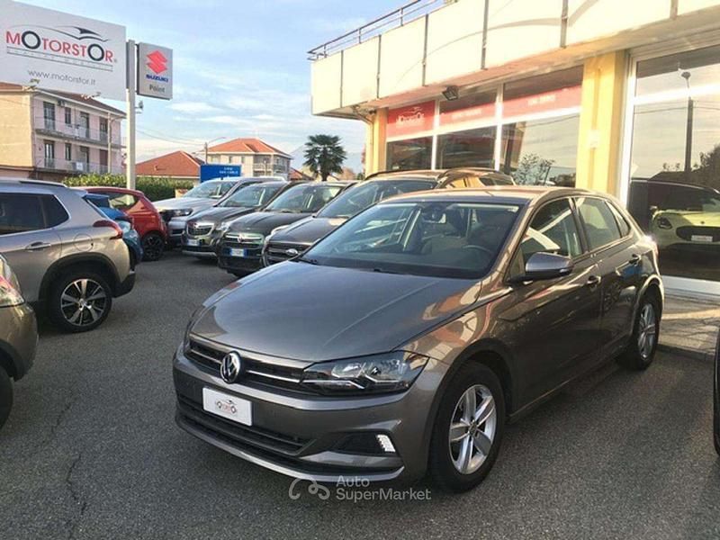 Grigio Usata 2020 VW Polo Comfortline Tre volumi | 13.490 € (Buon prezzo) - Immagine 1/4