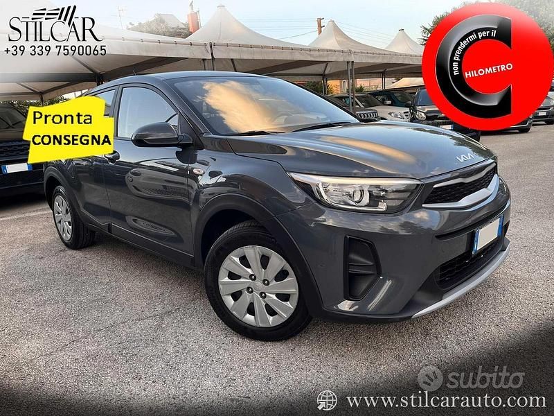 Usata Kia Stonic Urban 84 CV (61 kW) 2022 Grigio SUV