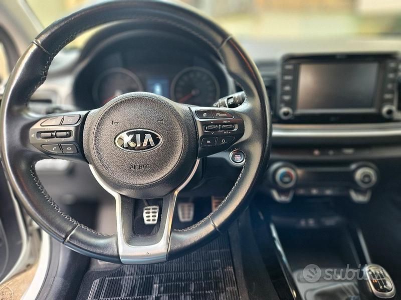 Usata Kia Rio 2017 Bianco Berlina