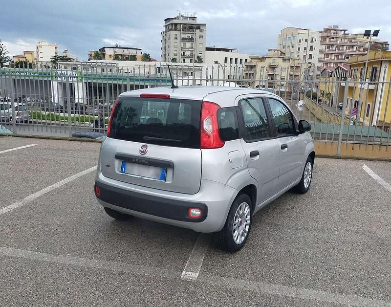 Usata Fiat Panda Pop 69 CV (50 kW) 2020 Grigio Utilitaria