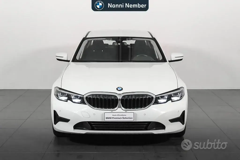 Usata BMW 318 Advantage 150 CV (110 kW) 2022 Alpin white pastello Berlina