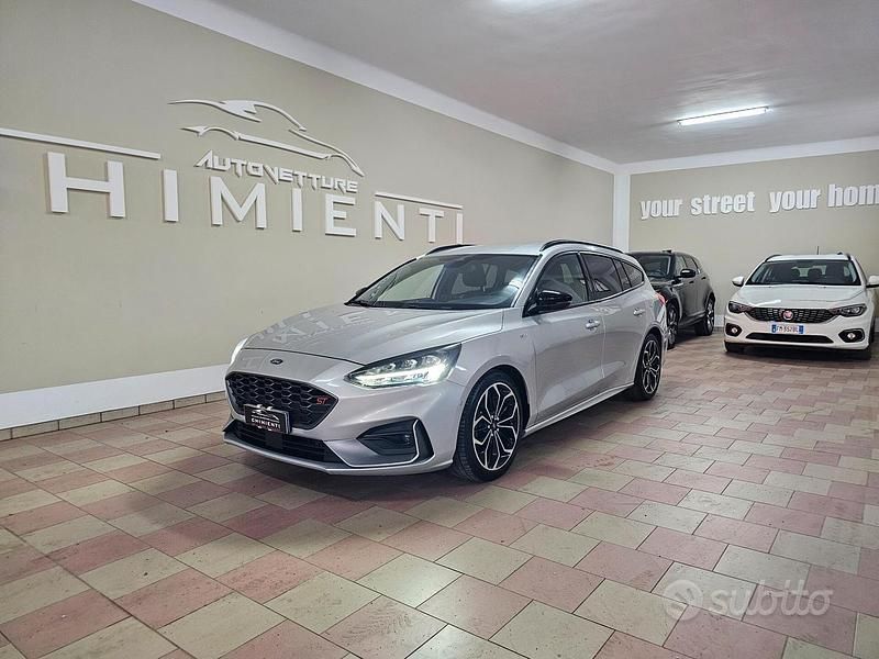 Usata Ford Focus ST 120 CV (88 kW) 2019 Grigio Station wagon