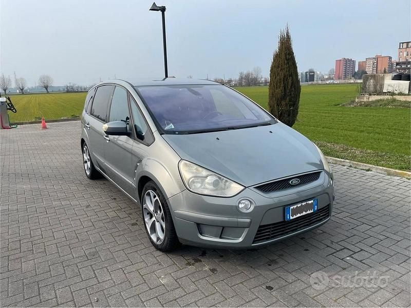 Usata Ford S-MAX S 140 CV (102 kW) 2008 Grigio Monovolume