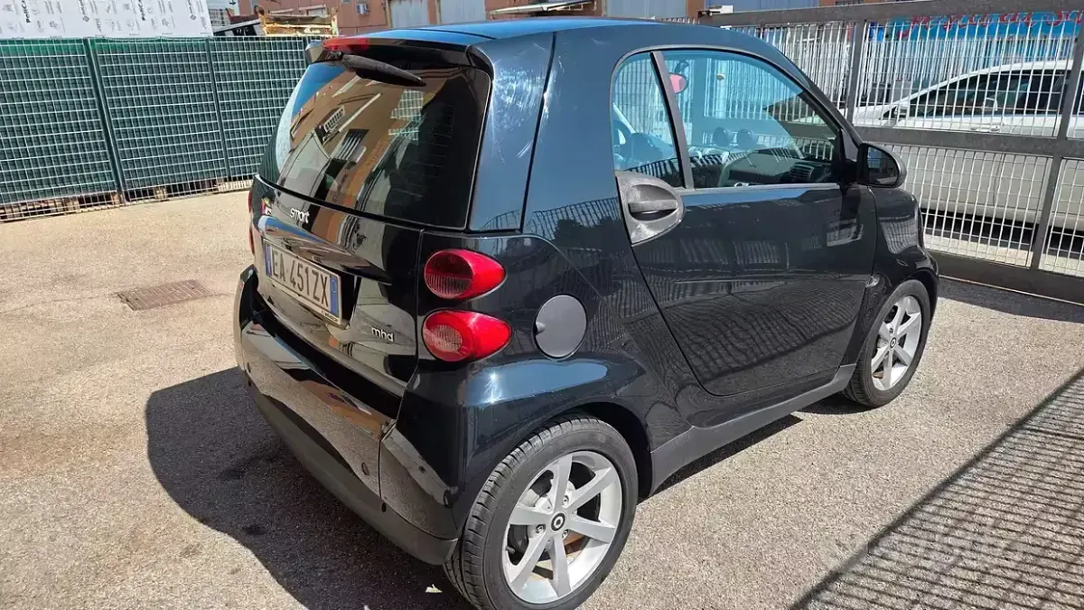 Usata Smart ForTwo Coupé Pulse 71 CV (52 kW) 2010 Nero Coupé