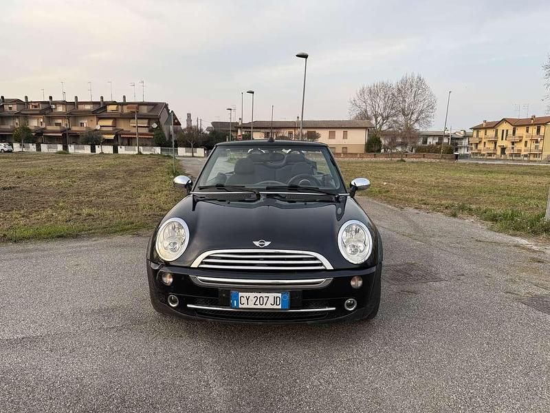Usata Mini One Cabriolet 90 CV (66 kW) 2005 Cabrio