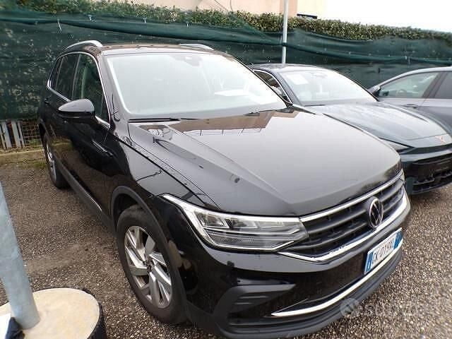 Usata VW Tiguan 150 CV (110 kW) 2022 Nero SUV